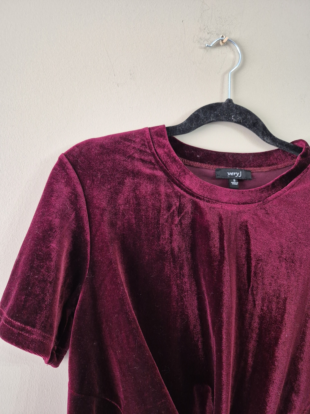 Velvet Top in Deep Burgundy - Picture 3 of 6